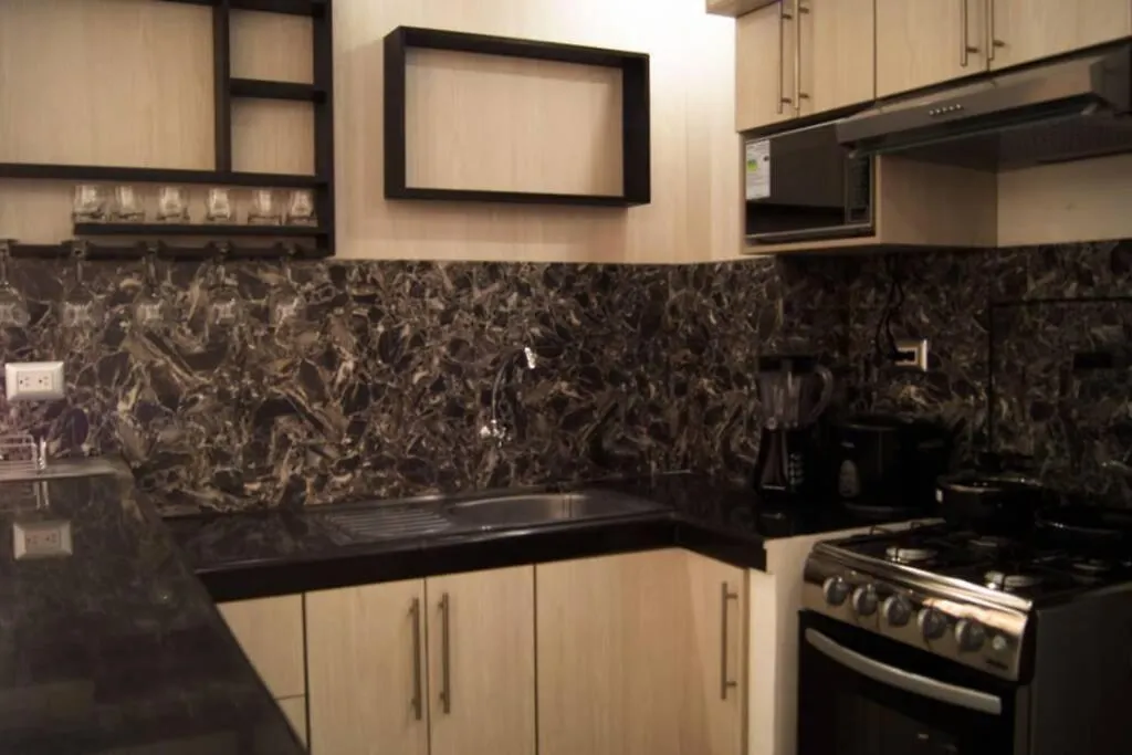 Remodeled Studio Apt In Guayaquil Centro W A View contacts